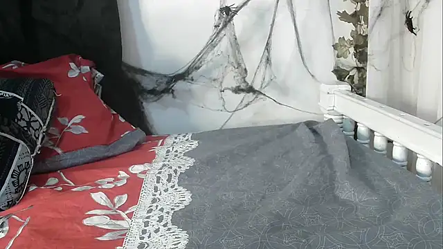 Snapshot of angelainparis28 chatting on October 24, 2025, 1:04 am angelainparis28 online show from October 24, 2025, 1:04 am