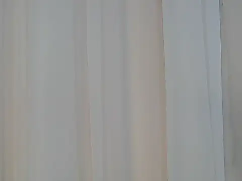 Snapshot of angelainparis28 chatting on October 30, 2025, 6:23 am angelainparis28 online show from October 30, 2025, 6:23 am