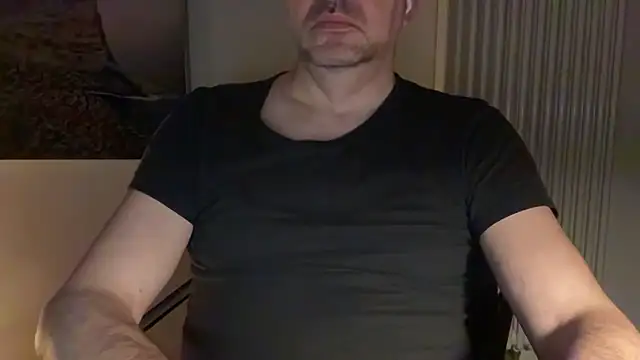 Snapshot of german9inch chatting on February 16, 2025, 9:38 pm german9inch online show from February 16, 2025, 9:38 pm