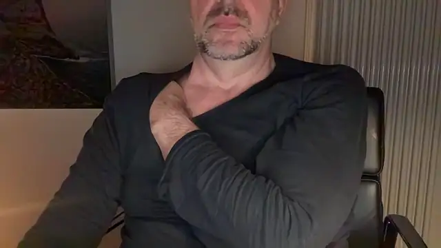 Snapshot of german9inch chatting on March 10, 2025, 4:49 am german9inch online show from March 10, 2025, 4:49 am