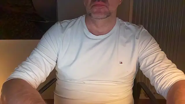 Snapshot of german9inch chatting on September 28, 2025, 8:38 pm german9inch online show from September 28, 2025, 8:38 pm