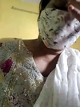 Snapshot of Monika_Telugu_Girl chatting on December 14, 2025, 8:09 am Monika Telugu Girl online show from December 14, 2025, 8:09 am