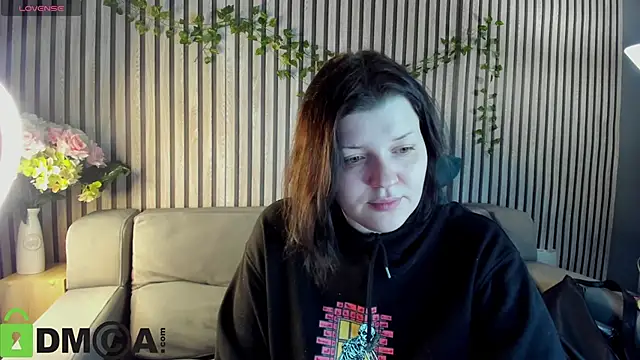 Snapshot of Michele_Greenn chatting on December 3, 2025, 12:55 am Michele Greenn online show from December 3, 2025, 12:55 am