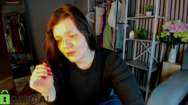 Snapshot of Michele_Greenn chatting on December 15, 2025, 1:00 am Michele Greenn online show from December 15, 2025, 1:00 am