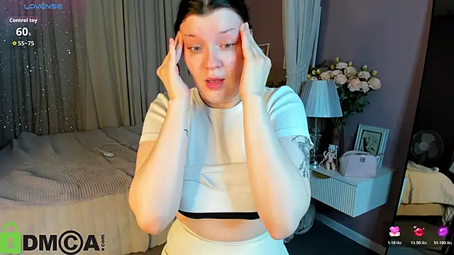 Snapshot of Michele_Greenn chatting on October 25, 2025, 1:27 am Michele Greenn online show from October 25, 2025, 1:27 am