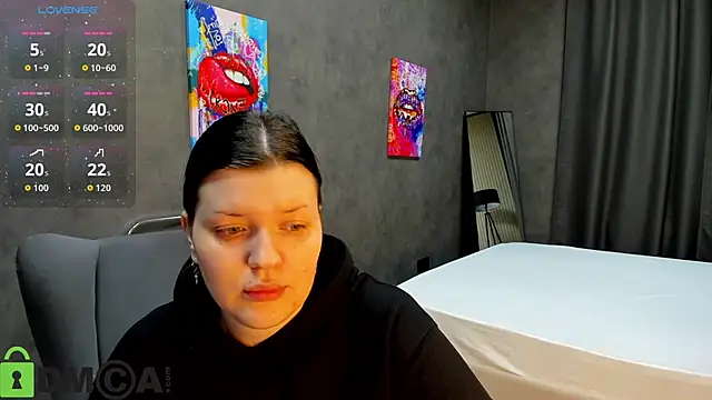 Snapshot of Michele_Greenn chatting on October 29, 2025, 1:04 am Michele Greenn online show from October 29, 2025, 1:04 am