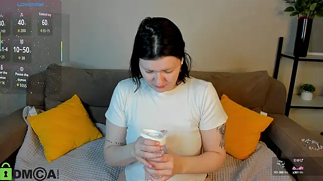 Snapshot of Michele_Greenn chatting on October 16, 2025, 1:25 am Michele Greenn online show from October 16, 2025, 1:25 am