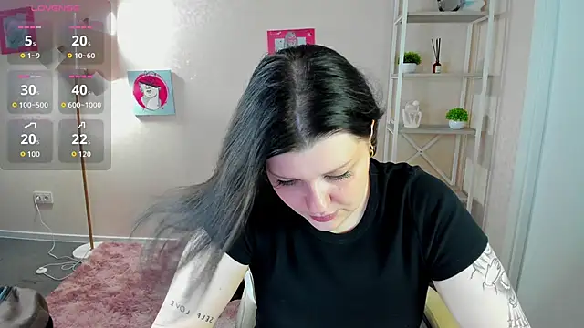 Snapshot of Michele_Greenn chatting on September 25, 2025, 8:09 am Michele Greenn online show from September 25, 2025, 8:09 am