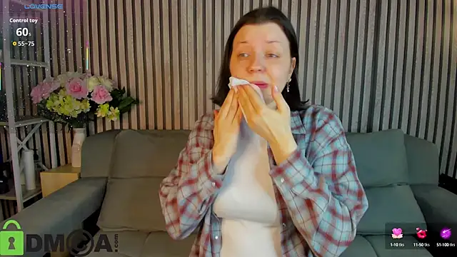 Snapshot of Michele_Greenn chatting on October 15, 2025, 1:15 am Michele Greenn online show from October 15, 2025, 1:15 am