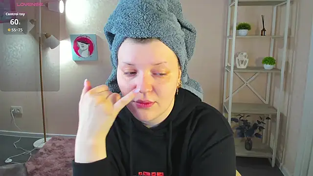 Snapshot of Michele_Greenn chatting on September 22, 2025, 12:05 am Michele Greenn online show from September 22, 2025, 12:05 am