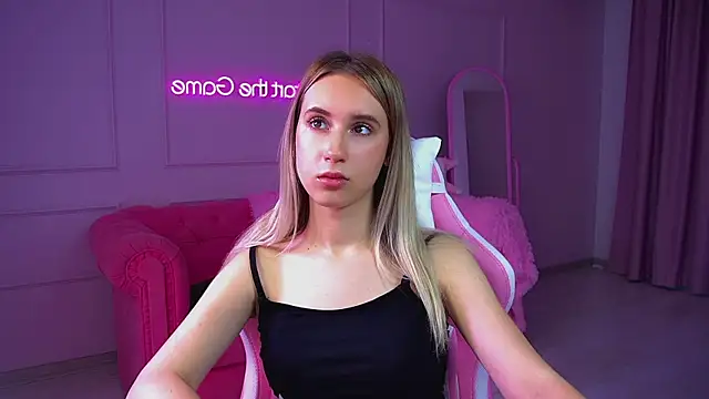 VictoriaHopsons online show from September 21, 2025, 6:40 am