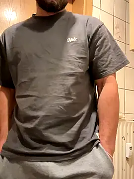 irimiea1729 online show from September 17, 2025, 6:10 pm