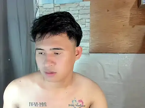 Snapshot of Adim-pinoy146 chatting on May 6, 2026, 9:02 am Adim-pinoy146 online show from May 6, 2026, 9:02 am