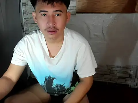 Snapshot of Adim-pinoy146 chatting on May 3, 2026, 9:18 pm Adim-pinoy146 online show from May 3, 2026, 9:18 pm