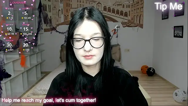 Snapshot of AlicaMoons chatting on November 1, 2025, 6:41 am AlicaMoons online show from November 1, 2025, 6:41 am