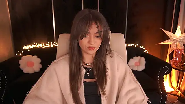 EricaSin online show from April 22, 2026, 6:20 am