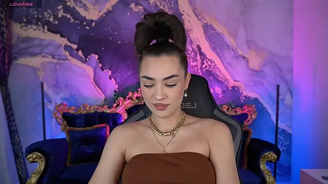 Snapshot of EricaSin chatting on November 24, 2025, 7:19 am EricaSin online show from November 24, 2025, 7:19 am