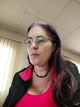 Snapshot of est_82 chatting on September 26, 2025, 6:42 am est 82 online show from September 26, 2025, 6:42 am