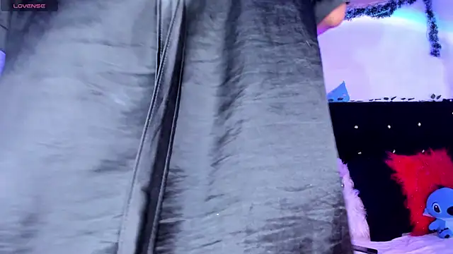 Snapshot of Cooperrosscute233 chatting on December 14, 2025, 12:17 am Cooperrosscute233 online show from December 14, 2025, 12:17 am