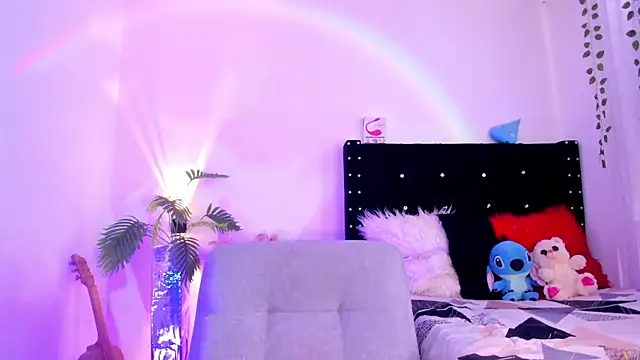 Cooperrosscute233 online show from April 10, 2026, 4:03 pm