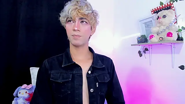 Cooperrosscute233 online show from October 13, 2025, 7:04 pm