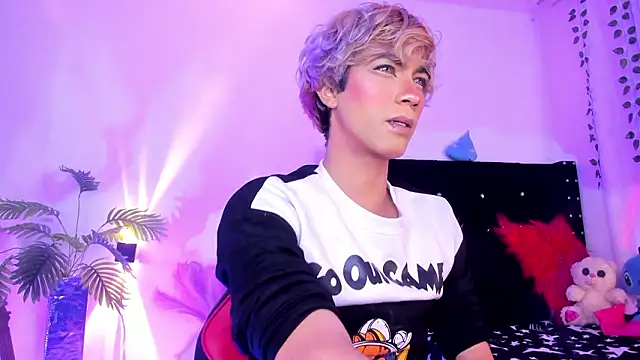 Snapshot of Cooperrosscute233 chatting on February 16, 2026, 10:03 am Cooperrosscute233 online show from February 16, 2026, 10:03 am