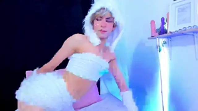 Cooperrosscute233 online show from October 24, 2025, 3:33 pm