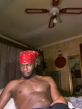 Snapshot of black_Man_dingo chatting on May 1, 2026, 10:15 pm black Man dingo online show from May 1, 2026, 10:15 pm
