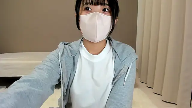 18komugi online show from November 6, 2025, 12:53 pm