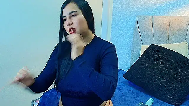 Aly Smith  online show from September 16, 2025, 11:44 am