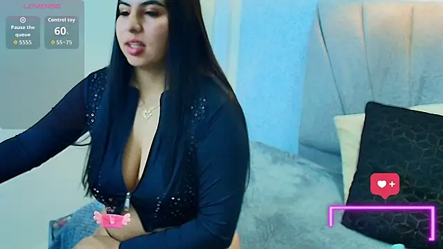 Aly Smith  online show from October 2, 2025, 12:30 pm