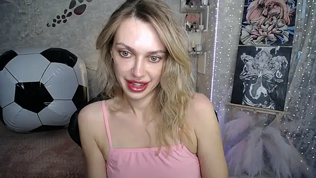Snapshot of NickyAdamidi chatting on June 20, 2026, 4:23 pm NickyAdamidi online show from June 20, 2026, 4:23 pm