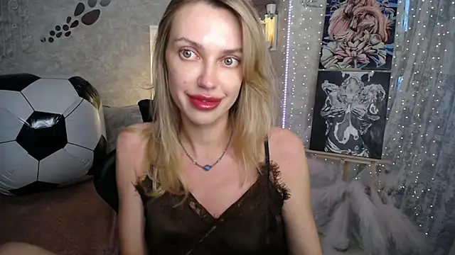 Snapshot of NickyAdamidi chatting on June 16, 2026, 4:18 pm NickyAdamidi online show from June 16, 2026, 4:18 pm