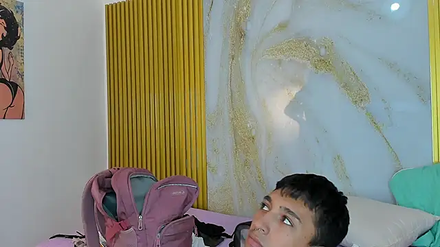 Snapshot of Leah_Adam chatting on October 3, 2025, 4:58 am Leah Adam online show from October 3, 2025, 4:58 am