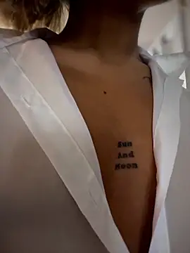 MystiqueXXX online show from December 2, 2025, 1:13 pm