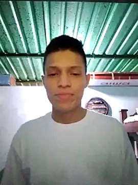 Snapshot of elinnki chatting on November 17, 2025, 6:34 pm elinnki online show from November 17, 2025, 6:34 pm