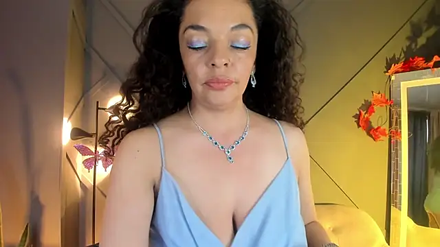 Snapshot of eleonor_x chatting on October 3, 2025, 8:32 pm eleonor x online show from October 3, 2025, 8:32 pm