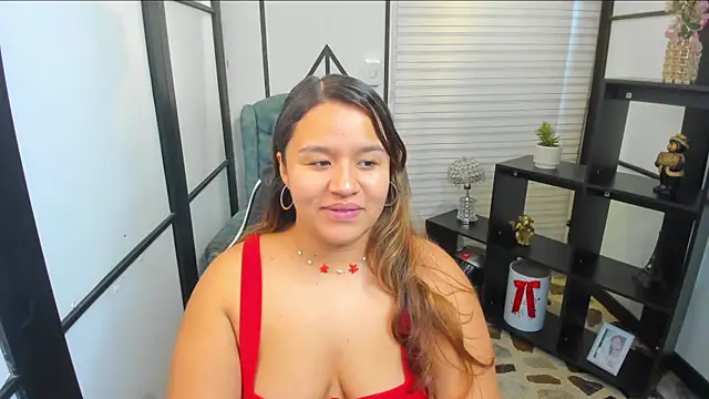 ElaBourn  online show from December 19, 2025, 1:46 pm