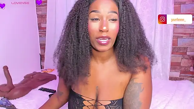 Brandy brown  online show from February 9, 2026, 11:14 pm