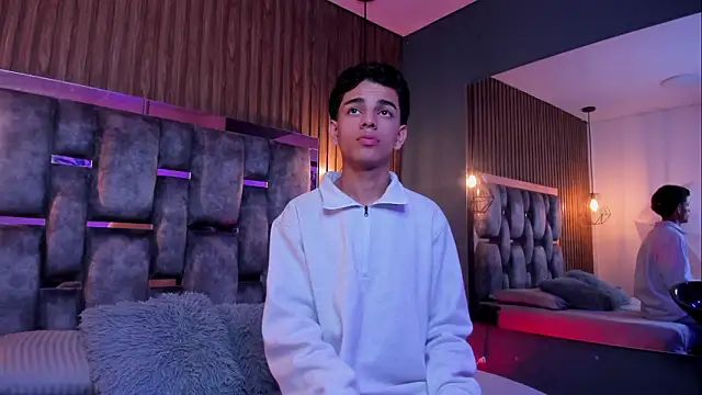 Snapshot of owen__johnson chatting on February 1, 2026, 12:03 pm owen johnson online show from February 1, 2026, 12:03 pm