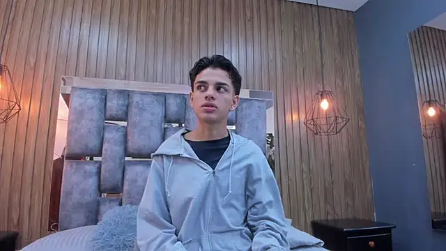 owen  johnson online show from December 15, 2025, 12:00 pm