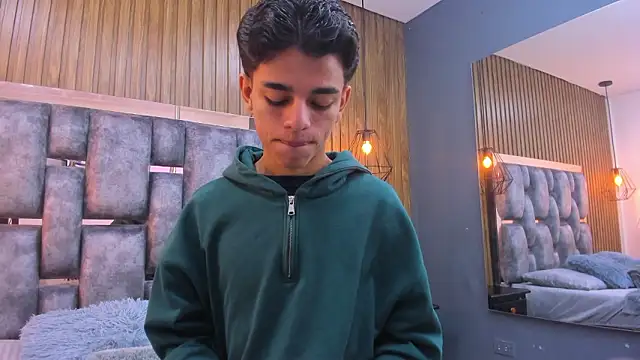 Snapshot of owen__johnson chatting on January 19, 2026, 11:58 am owen johnson online show from January 19, 2026, 11:58 am