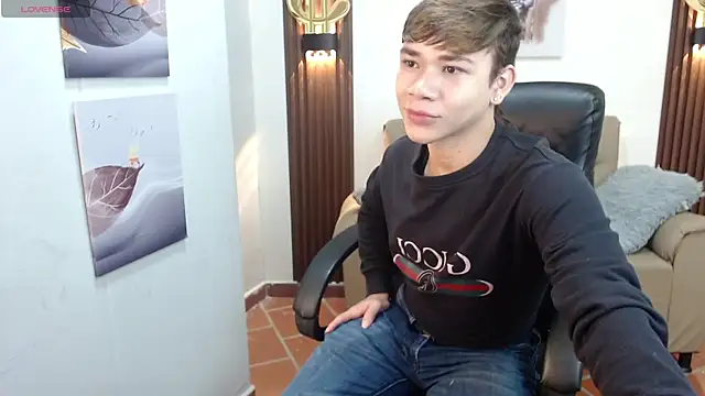 Snapshot of nathanclay chatting on June 10, 2026, 11:55 am nathanclay online show from June 10, 2026, 11:55 am