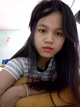 Snapshot of BabySweet-18 chatting on April 5, 2026, 11:39 am BabySweet-18 online show from April 5, 2026, 11:39 am