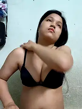 Snapshot of BabySweet-18 chatting on March 12, 2026, 9:35 am BabySweet-18 online show from March 12, 2026, 9:35 am