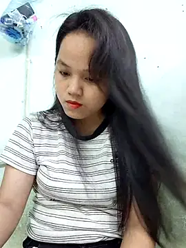 Snapshot of BabySweet-18 chatting on April 16, 2026, 9:54 am BabySweet-18 online show from April 16, 2026, 9:54 am