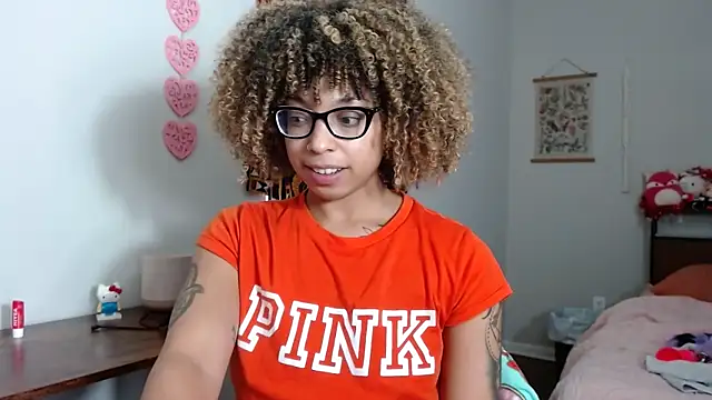 Cherribombzz online show from February 17, 2026, 7:55 pm