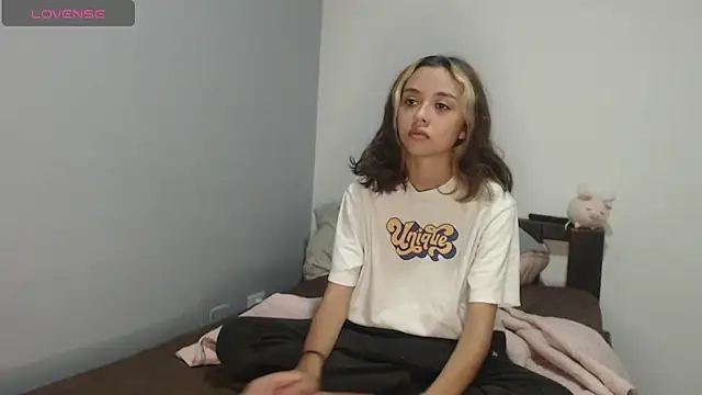 brisazanes online show from October 2, 2025, 2:37 am