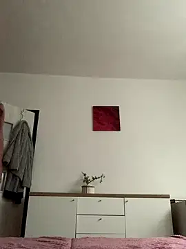 Snapshot of lexxxiiiii chatting on December 2, 2025, 1:24 pm lexxxiiiii online show from December 2, 2025, 1:24 pm