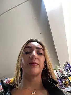 Ninabigtitied online show from February 19, 2026, 2:47 pm